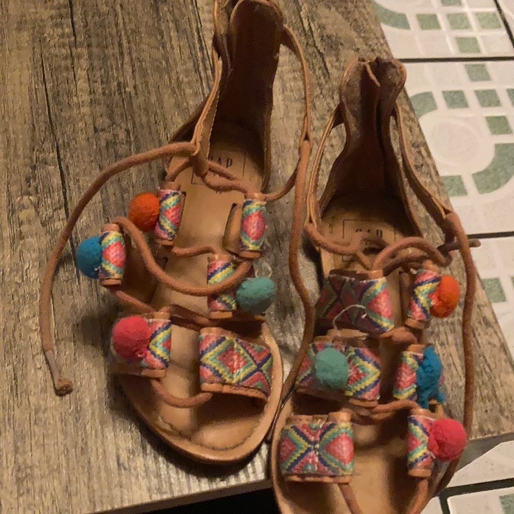 Kids  gap sandals